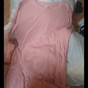 Short pink ribbed dress